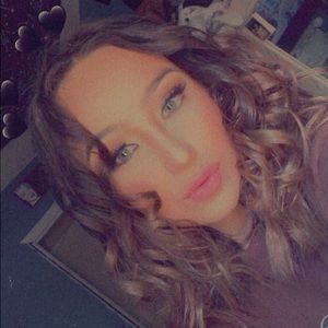 Meet your Posher, Karissa